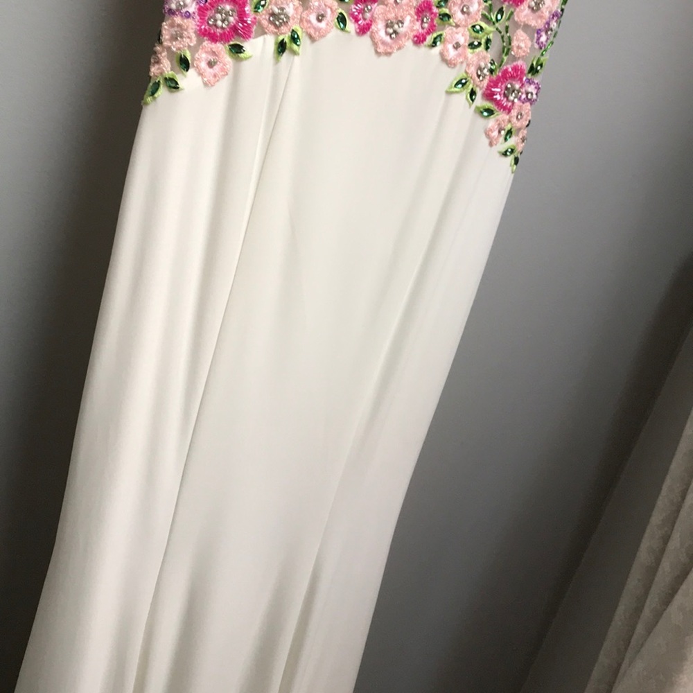 Jovani white/floral gown w/ open back size 2 NWT - Picture 8 of 8